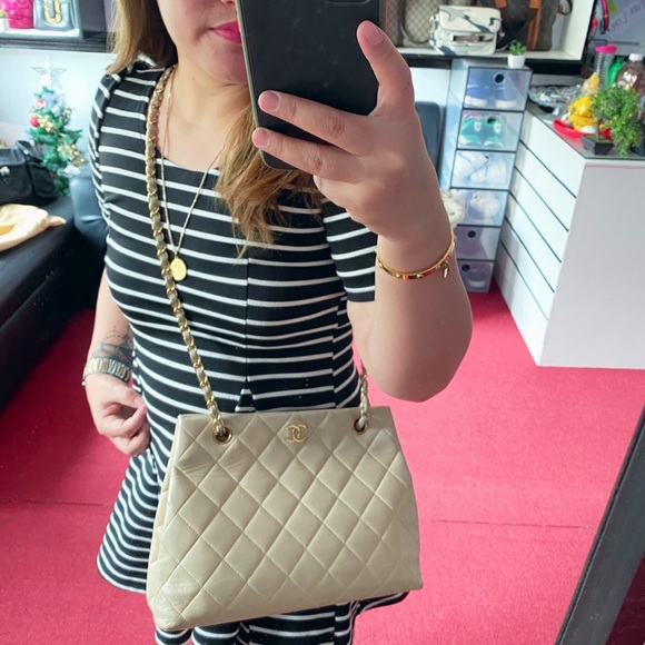 SOLD Chanel chain bag - Picture 5 of 11